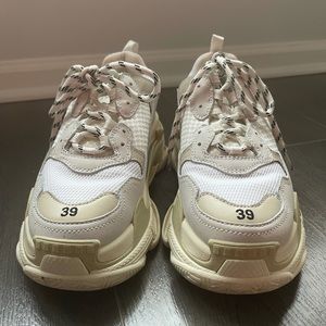 Balenciaga Triple S Size US 9 in womens or EU 39